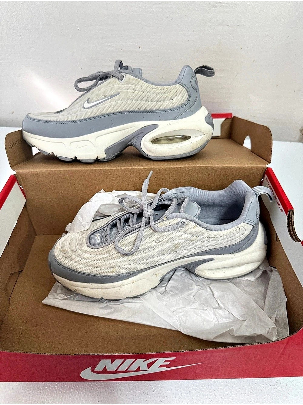 Nike Air Max Portal Women's Sneakers Gray & White US 7 Like New